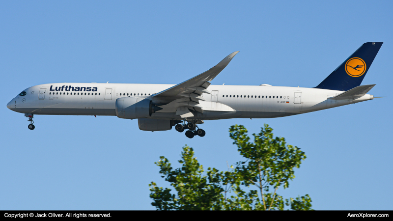 Photo of D-AIXF - Lufthansa Airbus A350-900 at ORD on AeroXplorer Aviation Database