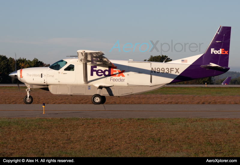 Photo of N993FX - FedEx Cessna 208B Super Cargomaster  at MHT on AeroXplorer Aviation Database