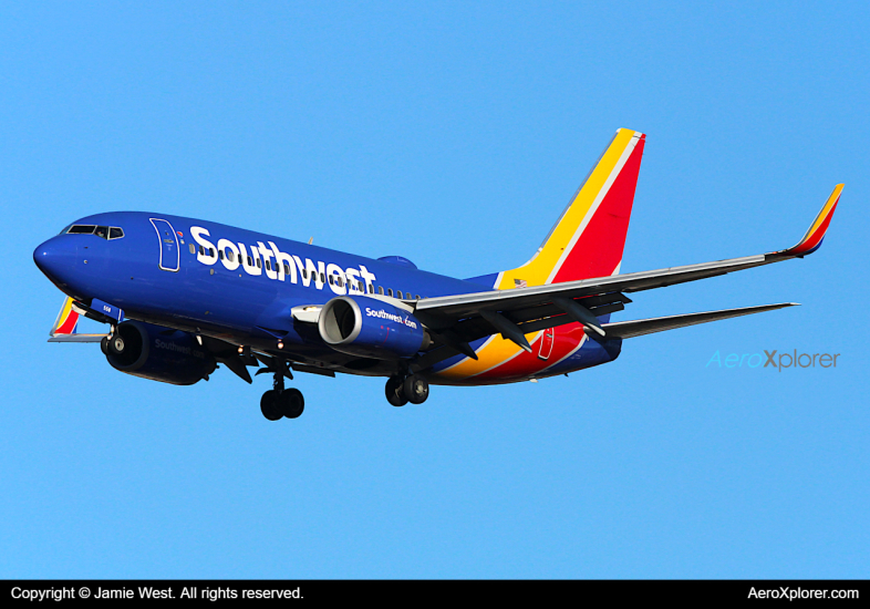 Photo of N558WN - Southwest Airlines Boeing 737-700 at SJC on AeroXplorer Aviation Database