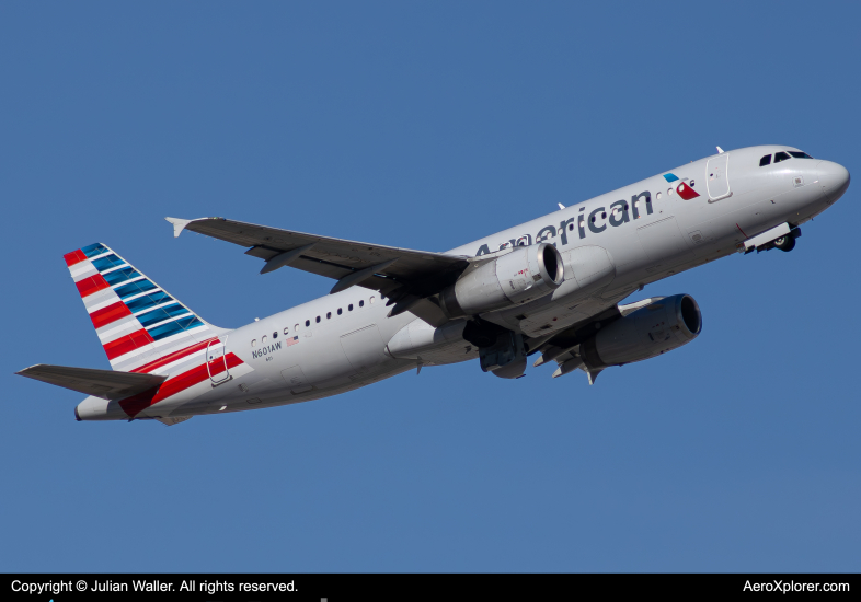 Photo of N601AW - American Airlines Airbus A320 at PHX on AeroXplorer Aviation Database