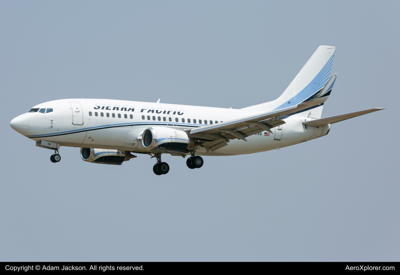 Photo of N709S - Sierra Pacific Airlines Boeing 737-500 at BWI on AeroXplorer Aviation Database