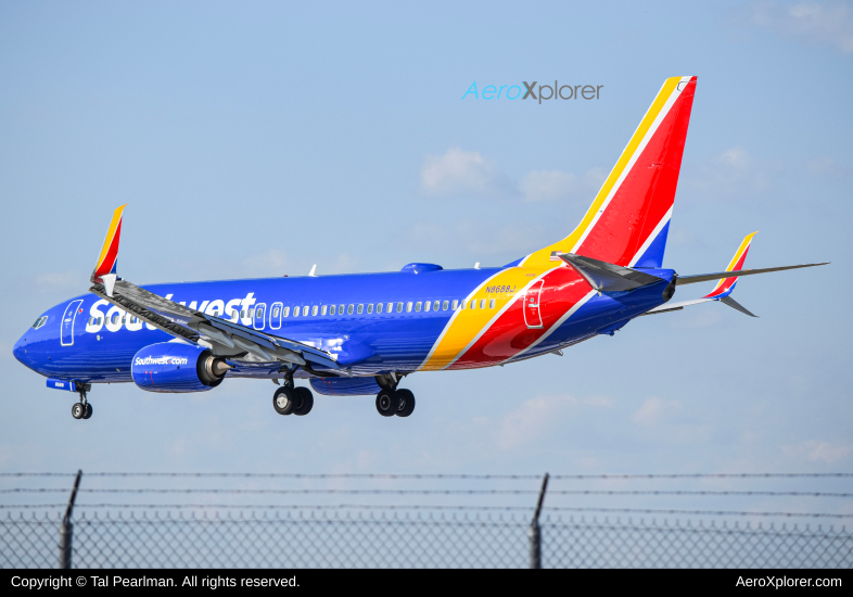 Photo of N8688J - Southwest Airlines Boeing 737-800 at BWI on AeroXplorer Aviation Database