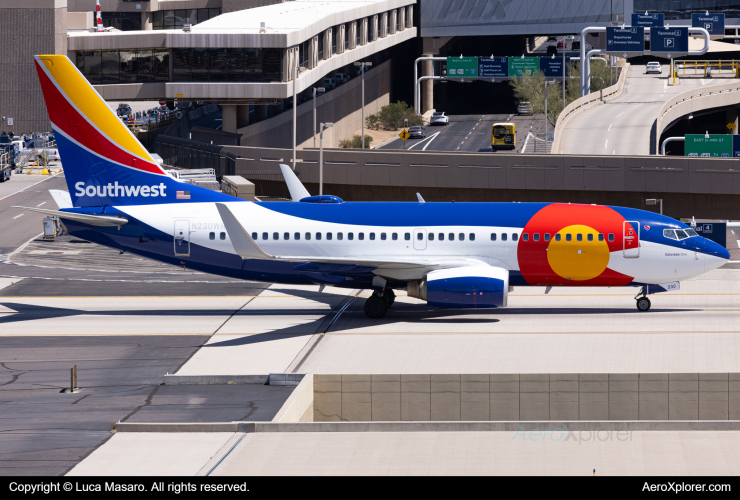 Photo of N230WN - Southwest Airlines Boeing 737-700 at PHX on AeroXplorer Aviation Database