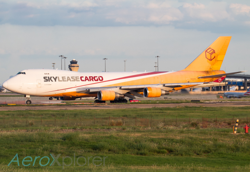 Photo of N904AR - SkyLease Cargo Boeing 747-400F at DFW on AeroXplorer Aviation Database