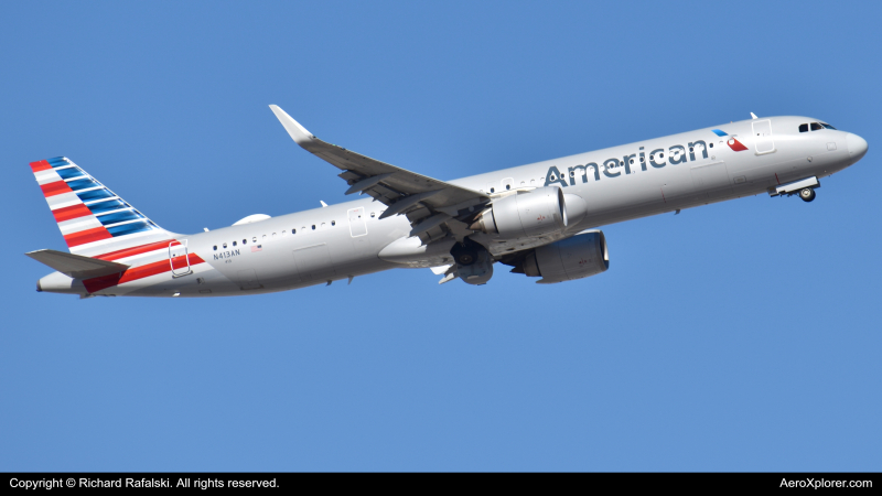 Photo of N413AN - American Airlines Airbus A321NEO at PHX on AeroXplorer Aviation Database