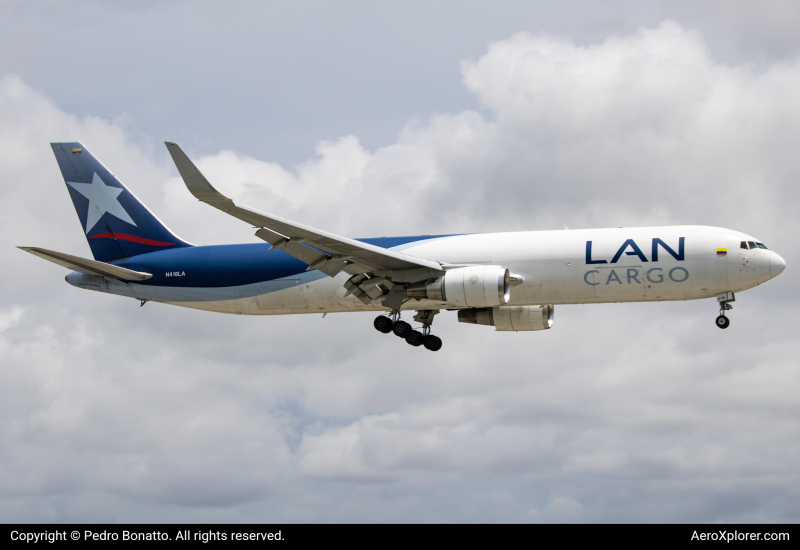Photo of N418LA  - LATAM Cargo  Boeing 767-300F at MIA on AeroXplorer Aviation Database