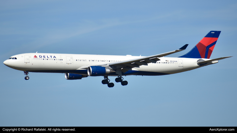 Photo of N830NW - Delta Airlines Airbus A330-300 at ATL on AeroXplorer Aviation Database