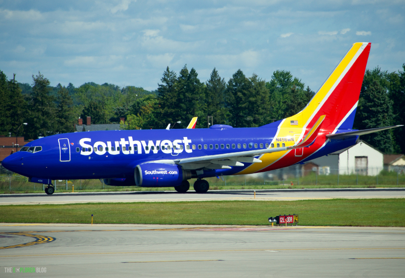 Photo of N456WN - Southwest Airlines Boeing 737-700 at MSP on AeroXplorer Aviation Database
