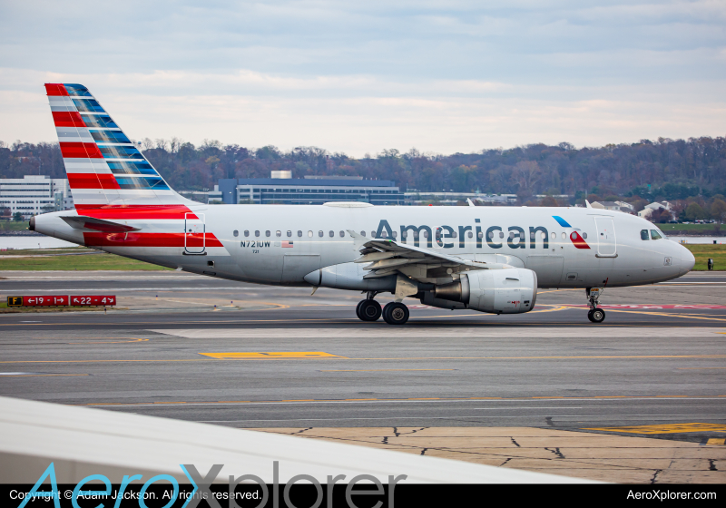 Photo of N721UW - American Airlines Airbus A319 at DCA on AeroXplorer Aviation Database