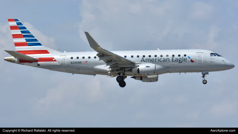 Photo of N286NN - American Eagle Embraer E175 at MIA on AeroXplorer Aviation Database