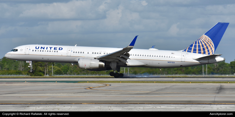 Photo of N17122 - United Airlines Boeing 757-200 at MCO on AeroXplorer Aviation Database