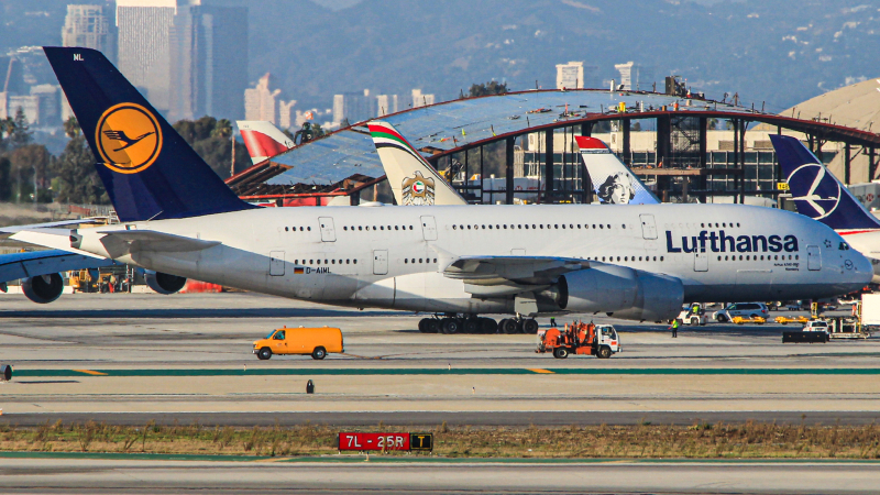 Photo of D-AIML - Lufthansa Airbus A380-800 at LAX on AeroXplorer Aviation Database
