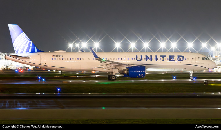 Photo of N24505 - United Airlines Airbus A321NEO at ORD on AeroXplorer Aviation Database