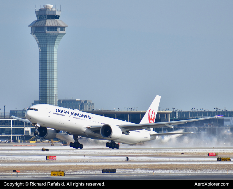 Photo of JA741J - Japan Airlines Boeing 777-300ER at ORD on AeroXplorer Aviation Database