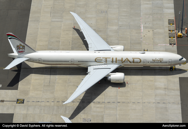 Photo of A6-ETQ - Etihad Airways Boeing 777-300ER at SYD on AeroXplorer Aviation Database