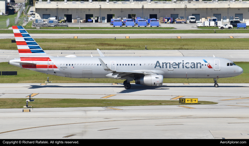 Photo of N120EE - American Airlines Airbus A321-200 at FLL on AeroXplorer Aviation Database