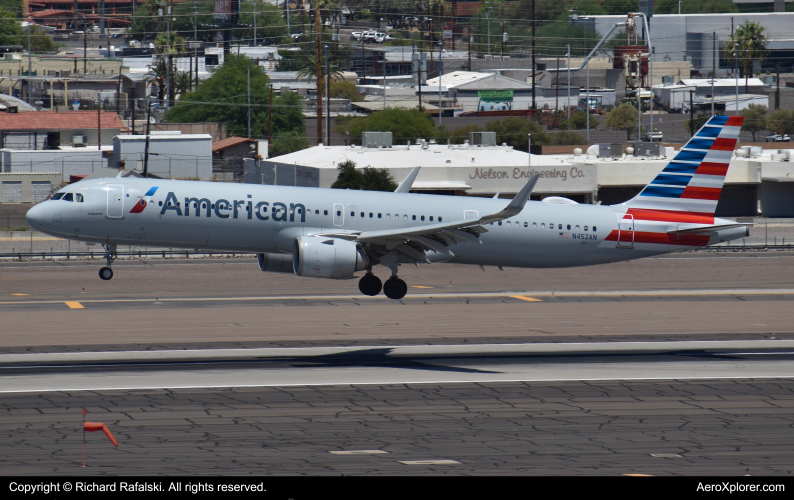 Photo of N452AN - American Airlines Airbus A321NEO at PHX on AeroXplorer Aviation Database