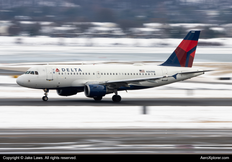 Photo of N369NB - Delta Airlines Airbus A319 at DCA on AeroXplorer Aviation Database