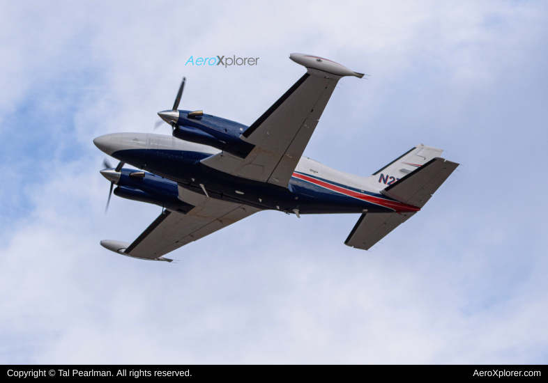 Photo of N27BF - PRIVATE Piper PA-31 Cheyenne at MTN on AeroXplorer Aviation Database