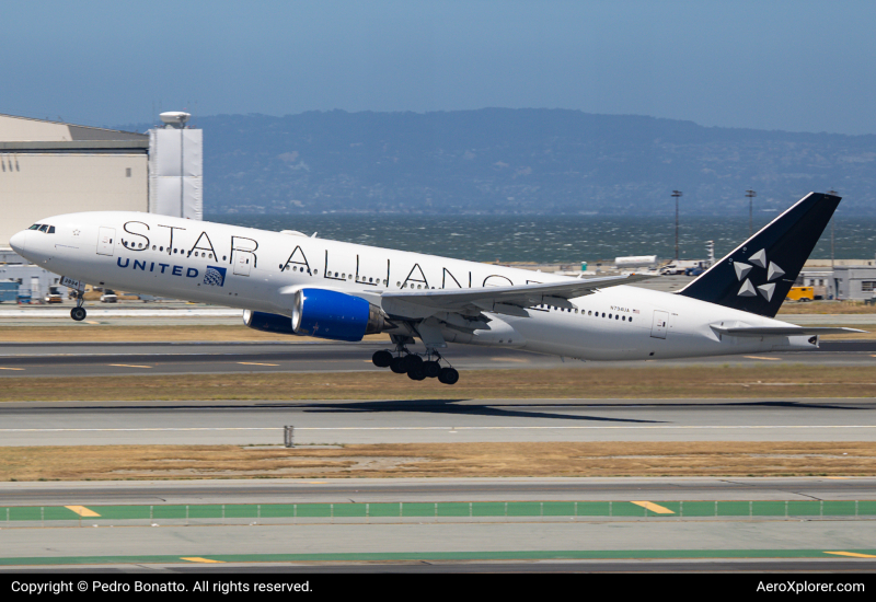 Photo of N794UA - United Airlines Boeing 777-200 at SFO on AeroXplorer Aviation Database