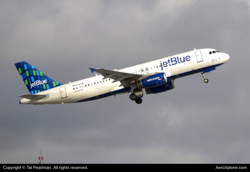 Photo of N591JB - JetBlue Airways Airbus A320 at PBI on AeroXplorer Aviation Database