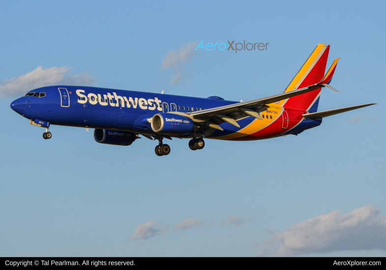 Photo of N8572X - Southwest Airlines Boeing 737-800 at BWI on AeroXplorer Aviation Database