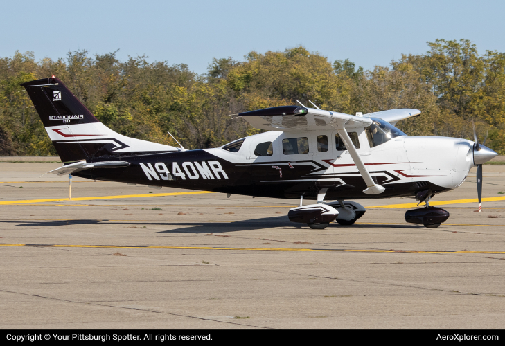 Photo of N940MR - PRIVATE  Cessna 206 at AGC on AeroXplorer Aviation Database