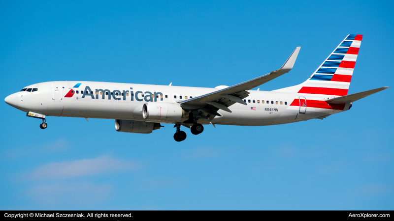 Photo of N845NN - American Airlines Boeing 737-800 at ORD on AeroXplorer Aviation Database