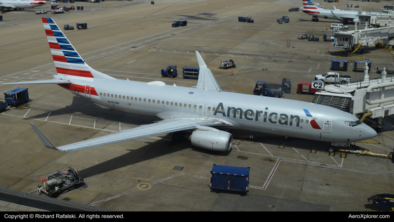 Photo of N986NN - American Airlines Boeing 737-800 at DFW on AeroXplorer Aviation Database