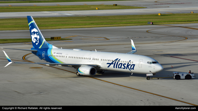 Photo of N453AS - Alaska Airlines Boeing 737-900ER at FLL on AeroXplorer Aviation Database