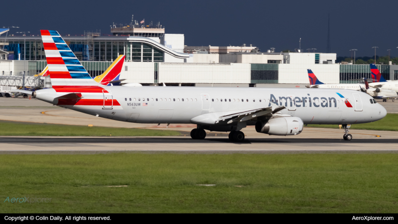 Photo of N563UW - American Airlines Airbus A321-200 at CLT on AeroXplorer Aviation Database