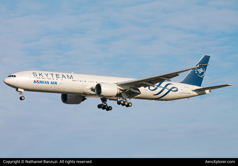 Photo of HL7783 - Korean Air Boeing 777-300ER at YYZ on AeroXplorer Aviation Database