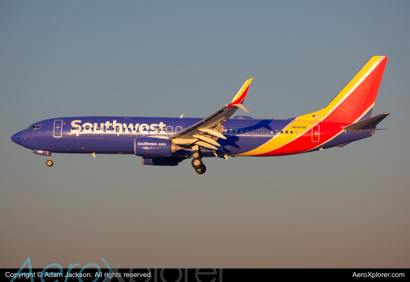 Photo of N8669B - Southwest Airlines Boeing 737-800 at BWI on AeroXplorer Aviation Database