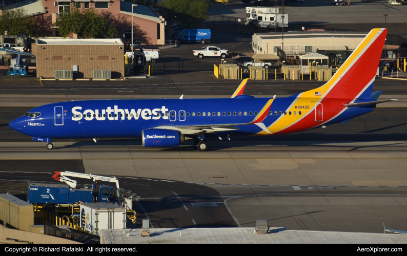 Photo of N8642E - Southwest Airlines Boeing 737-800 at PHX on AeroXplorer Aviation Database