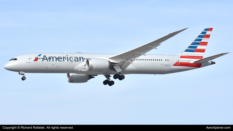 Photo of N826AN - American Airlines Boeing 787-9 at ORD on AeroXplorer Aviation Database