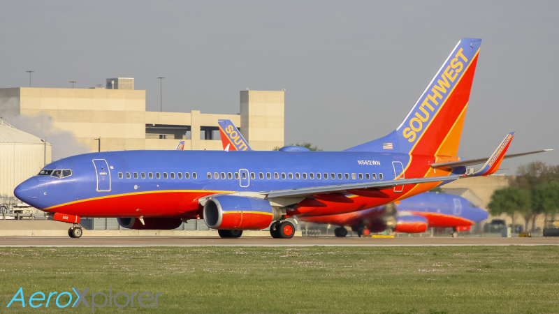 Photo of N562WN - Southwest Airlines Boeing 737-700 at AUS on AeroXplorer Aviation Database