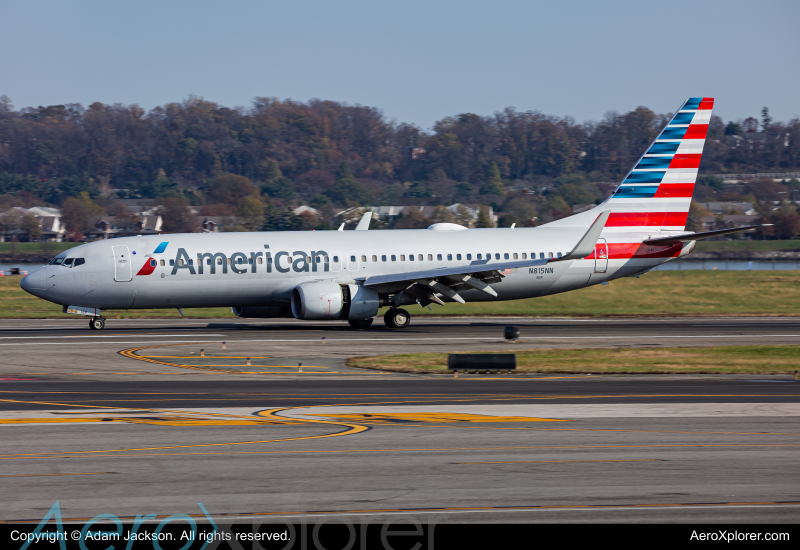 Photo of N815NN - American Airlines Boeing 737-800 at DCA on AeroXplorer Aviation Database