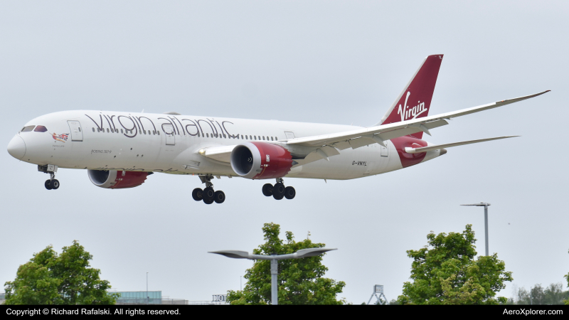 Photo of G-VNYL - Virgin Atlantic Boeing 787-9 at LHR on AeroXplorer Aviation Database