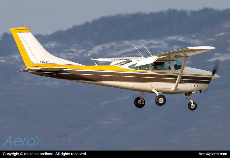 Photo of N3123R - PRIVATE Cessna 182 Skylane at BOI on AeroXplorer Aviation Database