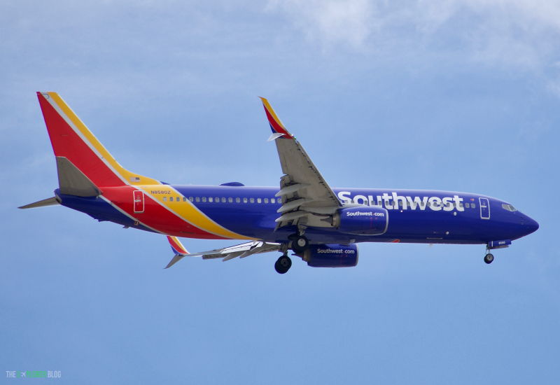 Photo of N8580Z - Southwest Airlines Boeing 737-800 at DEN on AeroXplorer Aviation Database