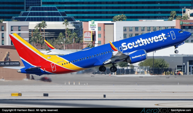 Photo of N8753Q - Southwest Airlines Boeing 737 MAX 8 at KLAS on AeroXplorer Aviation Database