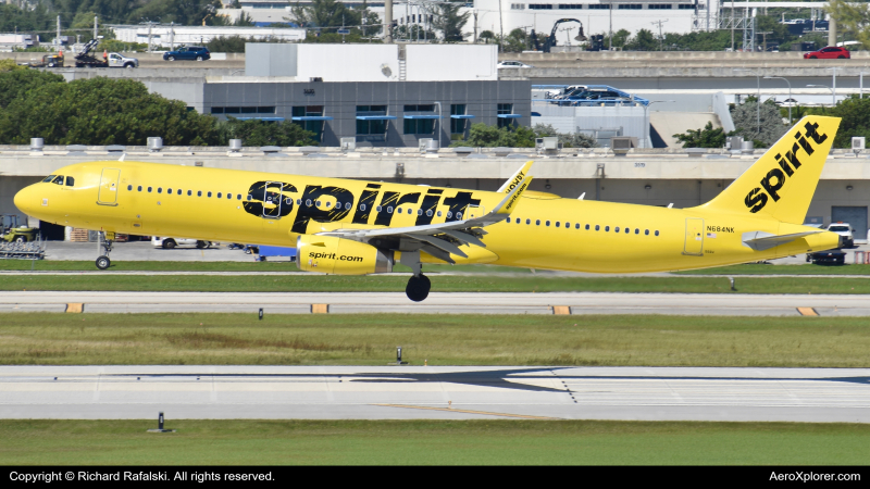 Photo of N684NK - Spirit Airlines Airbus A321-200 at FLL on AeroXplorer Aviation Database