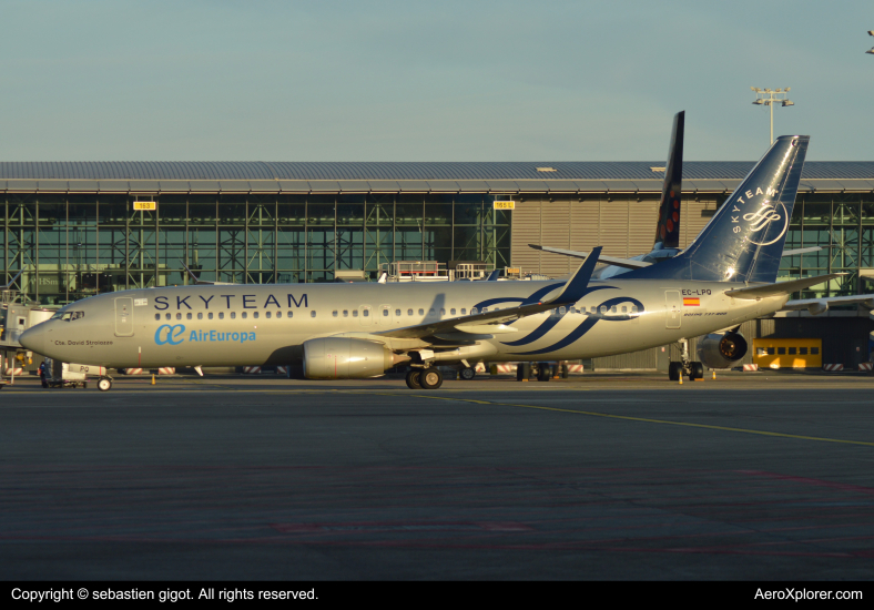 Photo of EC-LPQ - Air Europa Boeing 737-800 at BRU on AeroXplorer Aviation Database