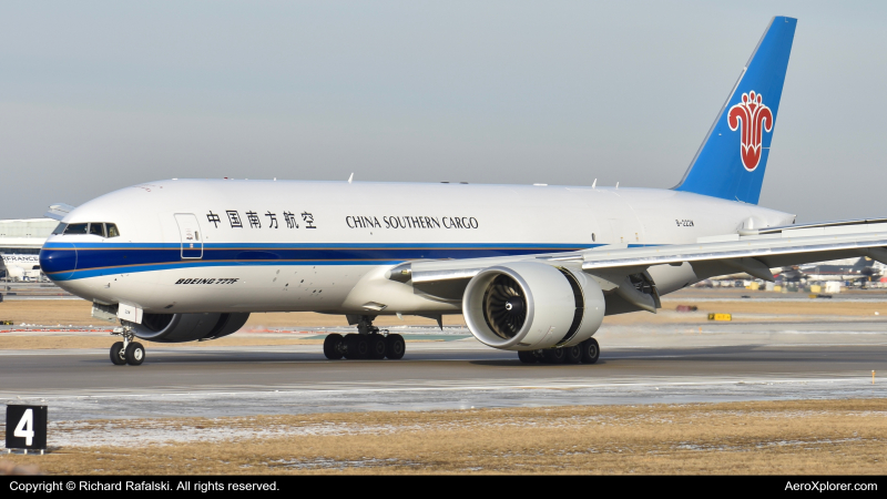 Photo of B-222W - China Southern Cargo Boeing 777-F at ORD on AeroXplorer Aviation Database