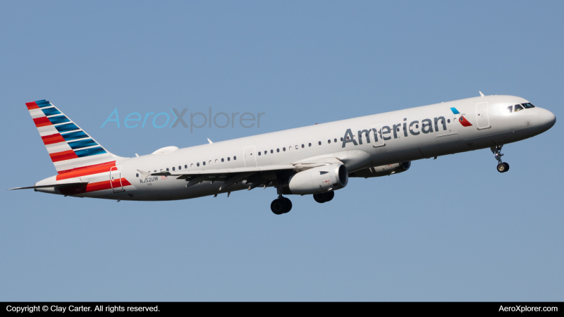 Photo of N552UW - American Airlines Airbus A321-200 at DCA on AeroXplorer Aviation Database
