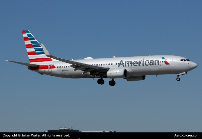 Photo of N826NN - American Airlines Boeing 737-800 at MIA on AeroXplorer Aviation Database