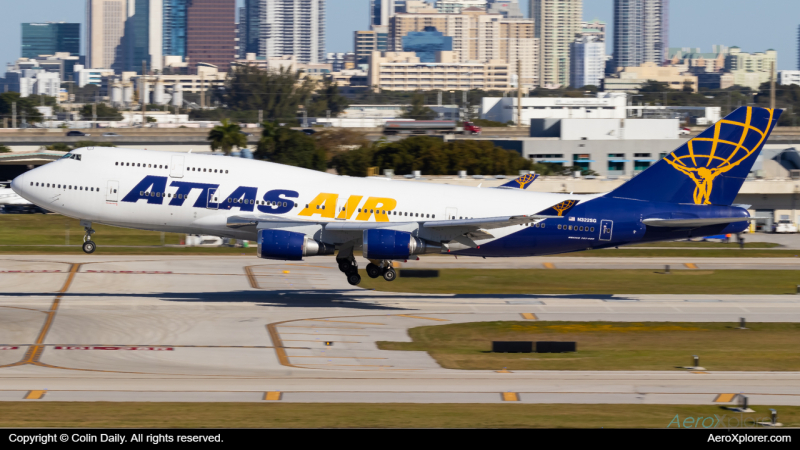Photo of N322SG - Atlas Air Boeing 747-400 at FLL on AeroXplorer Aviation Database