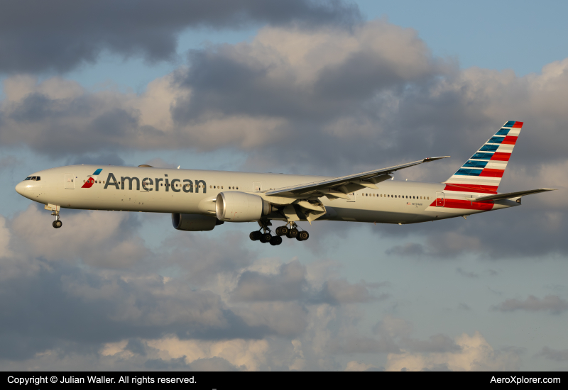 Photo of N724AN - American Airlines Boeing 777-300ER at MIA on AeroXplorer Aviation Database