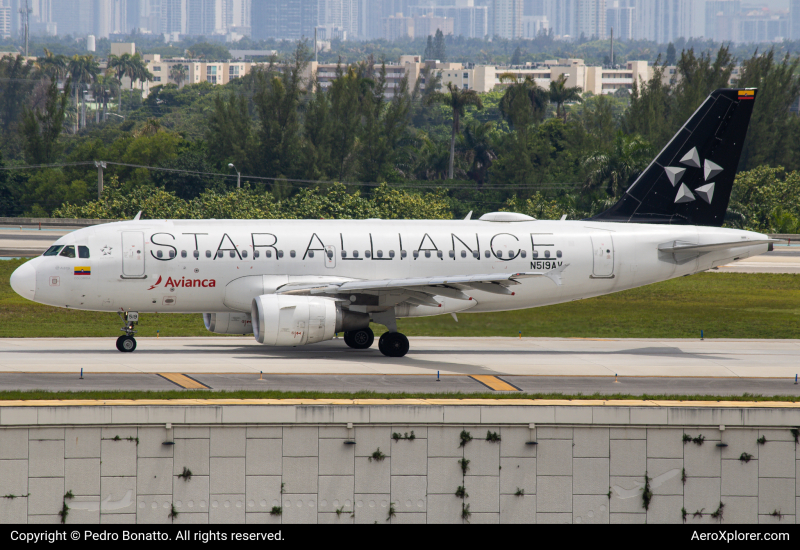 Photo of N519AV - Avianca Airbus A319 at FLL on AeroXplorer Aviation Database