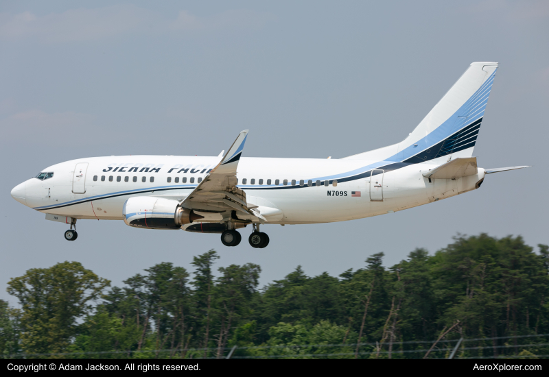 Photo of N709S - Sierra Pacific Airlines Boeing 737-500 at BWI on AeroXplorer Aviation Database